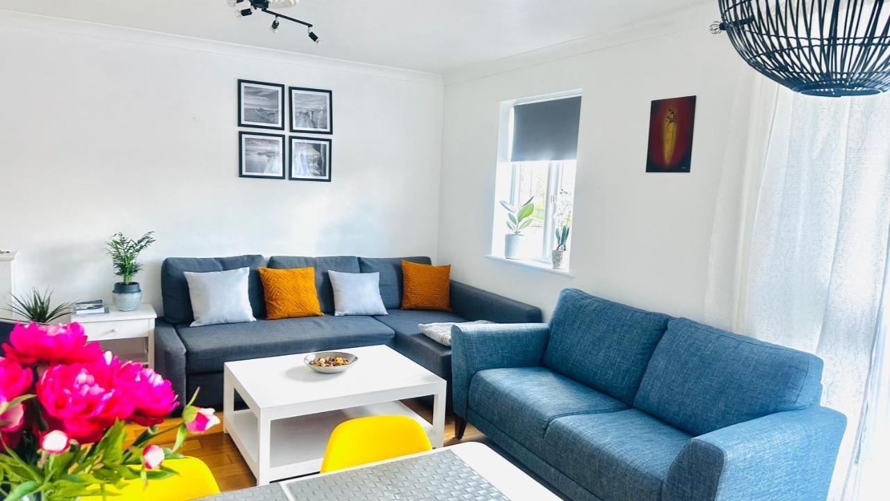 Amazing Location - City Of London- 2 Bedroom Stunning Canal View House With Private Garden,Parking & Balcony Екстериор снимка