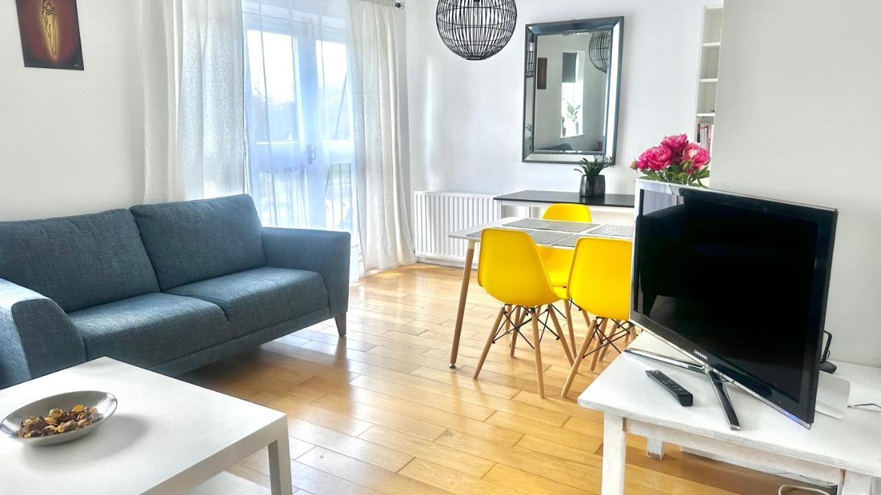Amazing Location - City Of London- 2 Bedroom Stunning Canal View House With Private Garden,Parking & Balcony Екстериор снимка