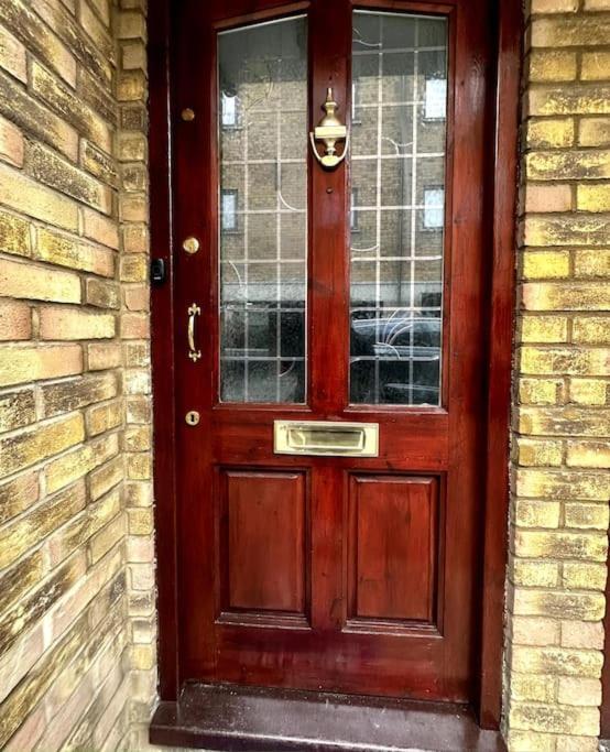 Amazing Location - City Of London- 2 Bedroom Stunning Canal View House With Private Garden,Parking & Balcony Екстериор снимка