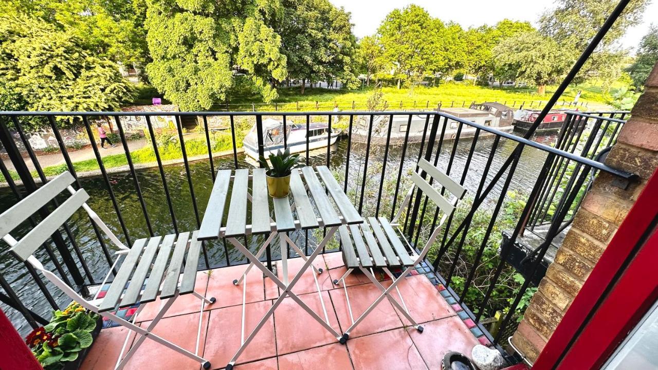 Amazing Location - City Of London- 2 Bedroom Stunning Canal View House With Private Garden,Parking & Balcony Екстериор снимка