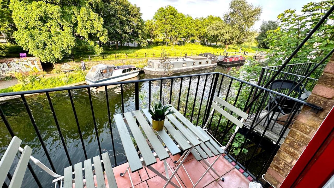Amazing Location - City Of London- 2 Bedroom Stunning Canal View House With Private Garden,Parking & Balcony Екстериор снимка