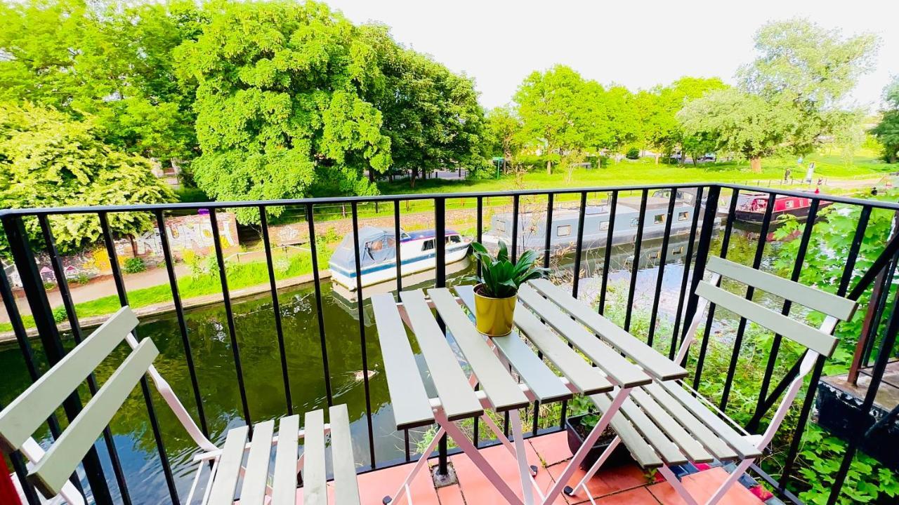 Amazing Location - City Of London- 2 Bedroom Stunning Canal View House With Private Garden,Parking & Balcony Екстериор снимка